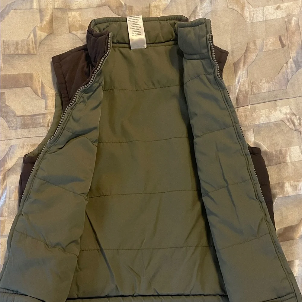 Boys Gymboree Brown Puffer Vest size 5 winter fall